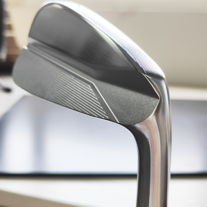 Custom Factory supplier High Quality soft steel Forged Golf Iron Graphite shaft Irons Sets clubs